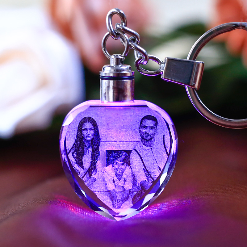 custom love shape picture keychain with changing colors led lights